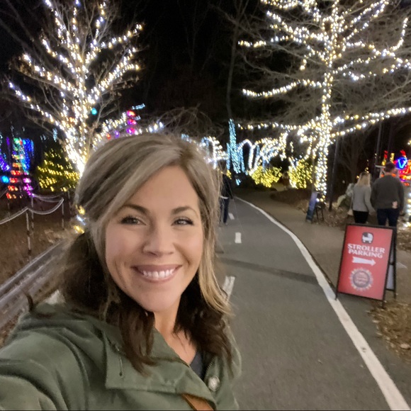 Meet your Posher, Madeline - Picture 1 of 1